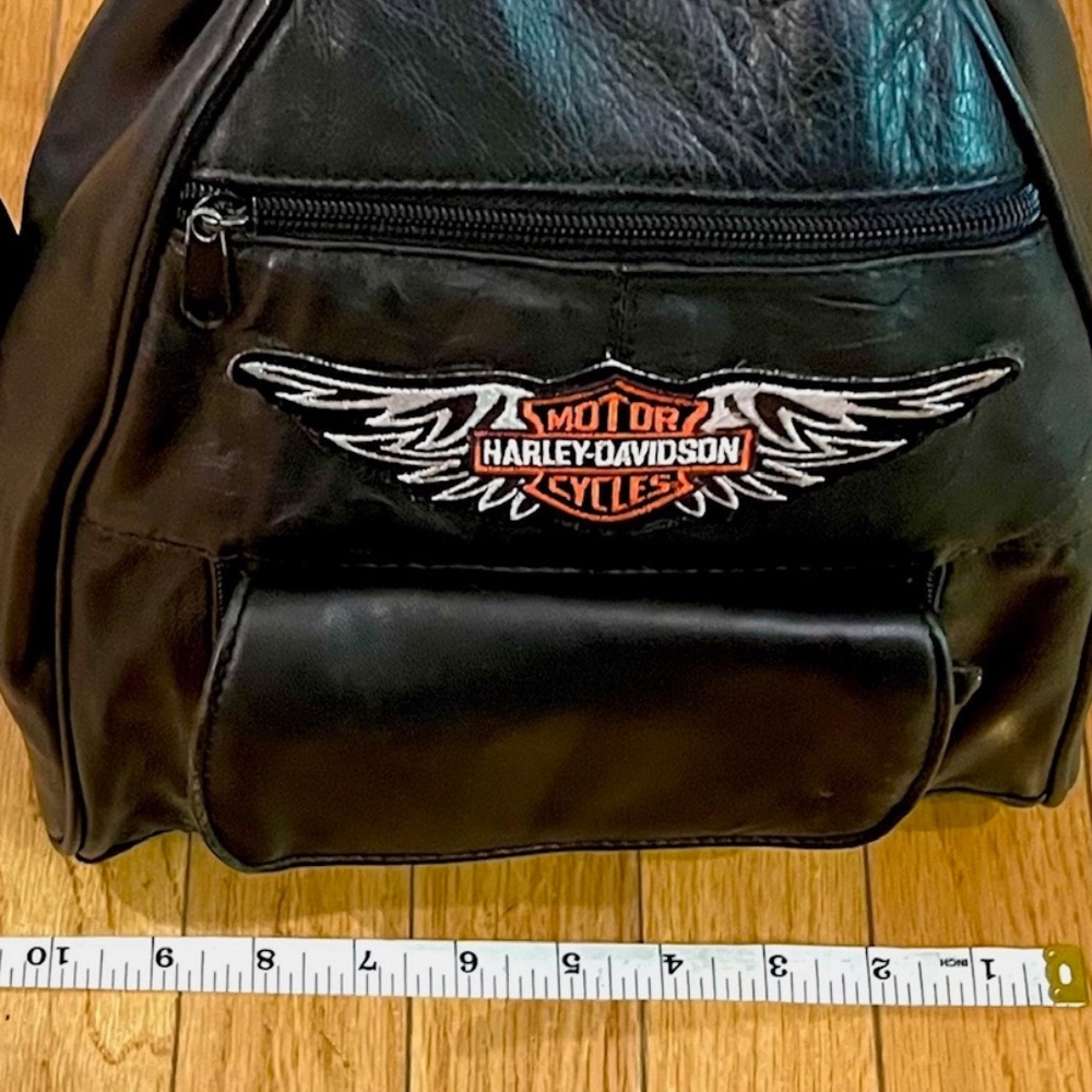 Harley-Davidson Classic Black Leather Women's Backpack.  Excellent condition.